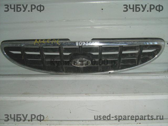 Hyundai Accent 2 Решетка радиатора