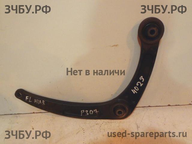 Peugeot 307 Рычаг передний правый
