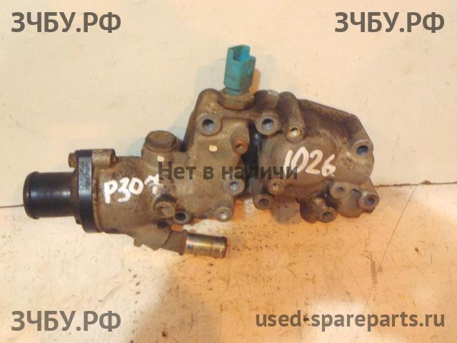 Peugeot 307 Кронштейн генератора