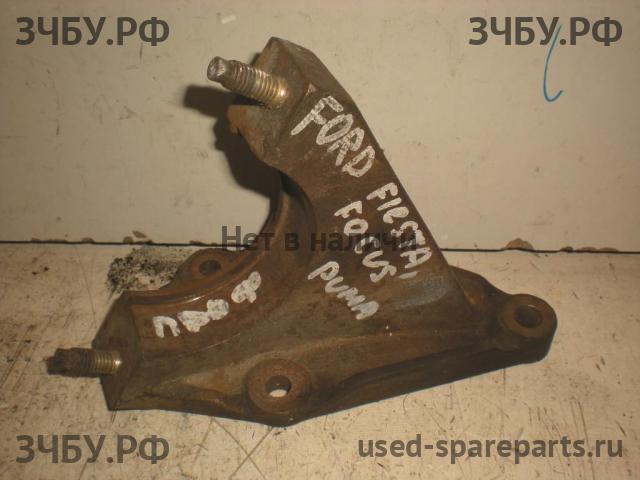 Ford Fiesta 5 Кронштейн полуоси (привода)