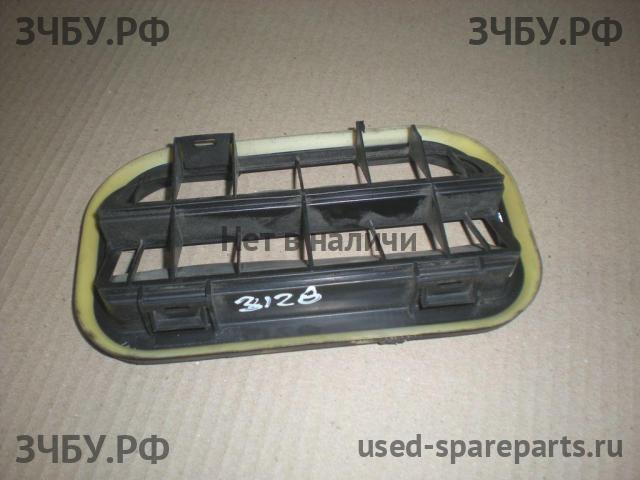 Ford C-MAX 1 Решетка радиатора