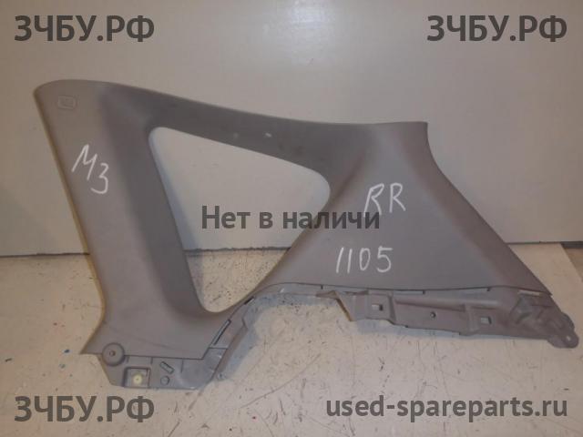 Mazda 3 [BK] Накладка стойки задней правой