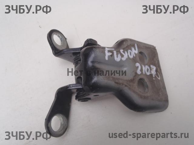 Ford Fusion Петля двери