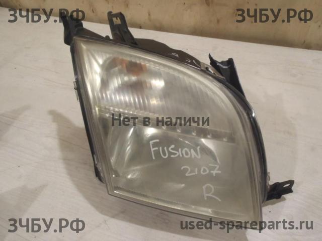 Ford Fusion Фара правая