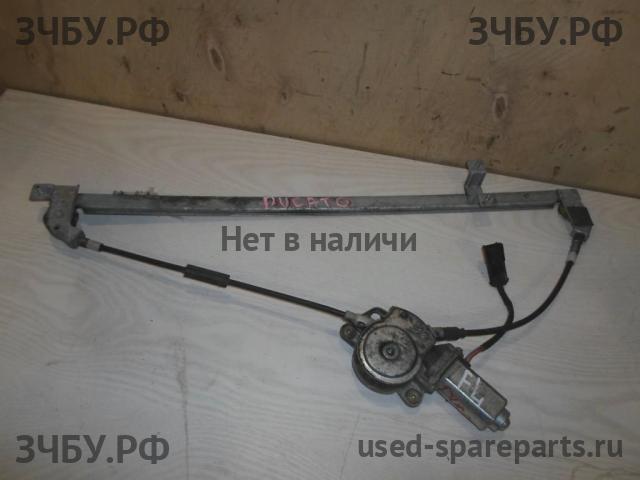 Ford Focus 1 Корпус аккумулятора