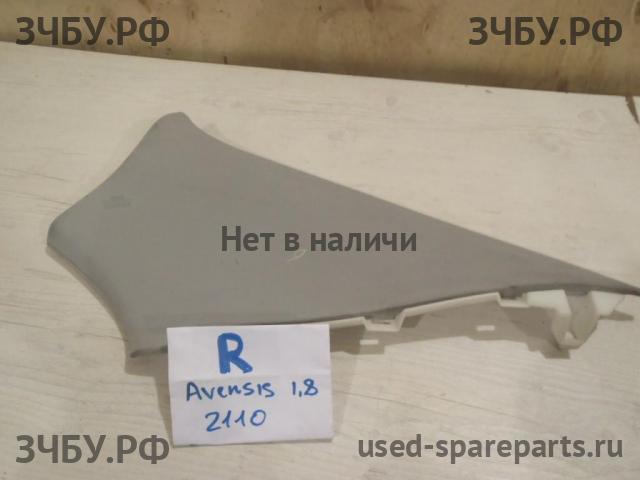 Toyota Avensis 2 Накладка стойки задней правой