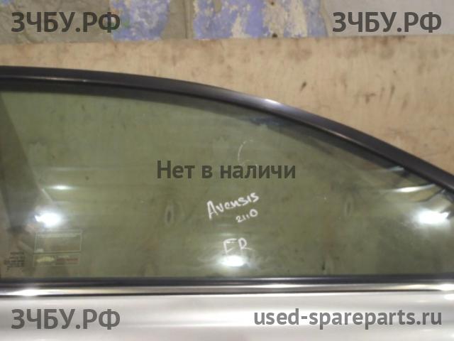 Toyota Avensis 2 Стекло двери передней правой