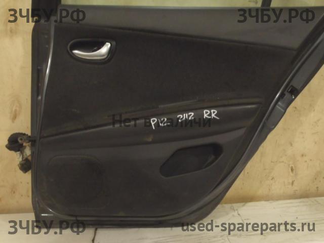 Nissan Primera P12 Обшивка двери задней правой