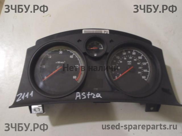 Opel Astra H Панель приборов