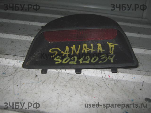Hyundai Sonata 3 Фонарь задний (стоп сигнал)