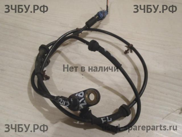 Nissan Primera P12 Датчик ABS передний