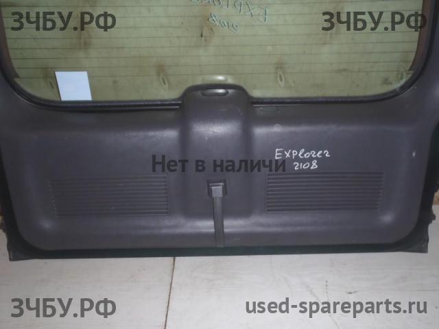 Ford Explorer 2 Обшивка двери багажника