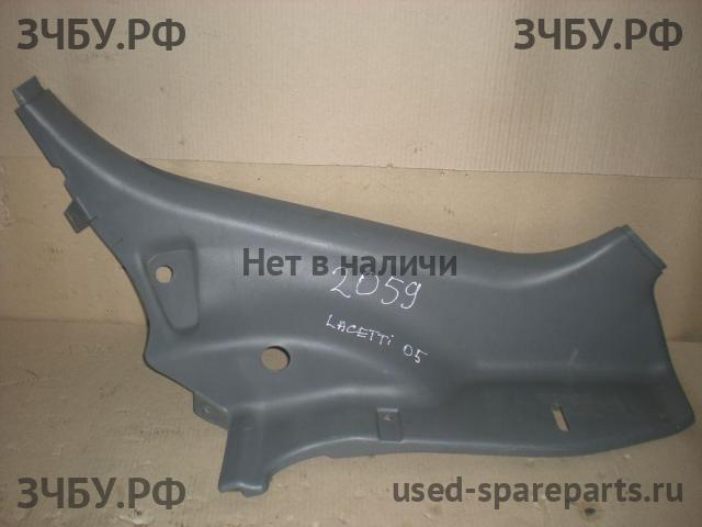 Chevrolet Lacetti Обшивка двери багажника