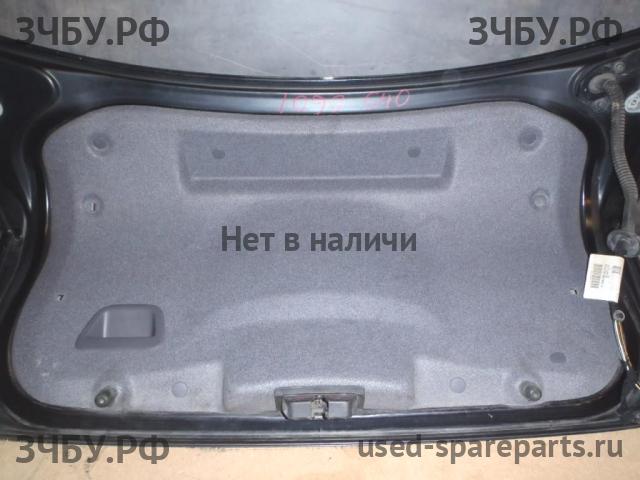 Volvo S40 (3) Обшивка крышки багажника