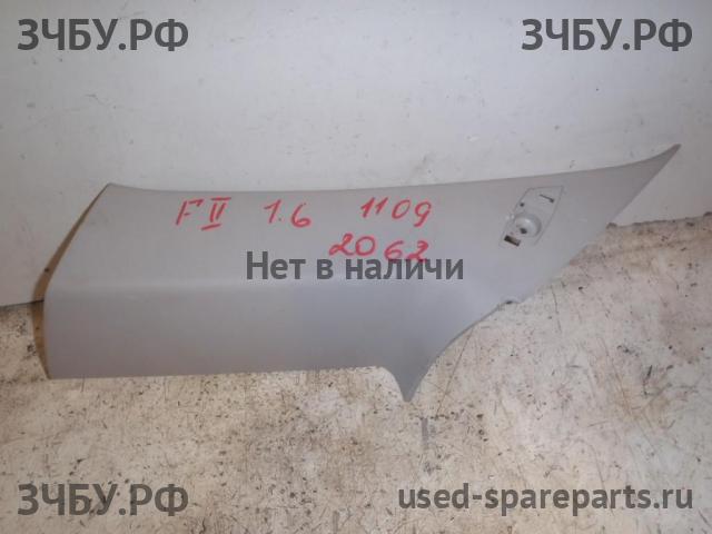 Ford Focus 2 (рестайлинг) Накладка стойки задней правой