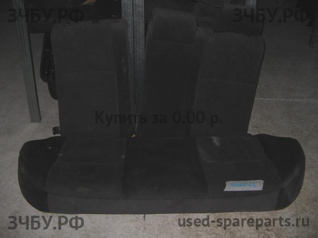 Toyota Corolla (E12) Сиденья (комплект)
