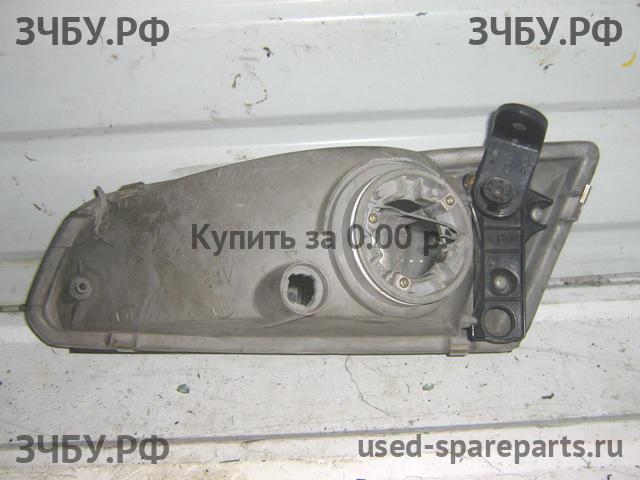 Toyota Camry 3 Фара правая