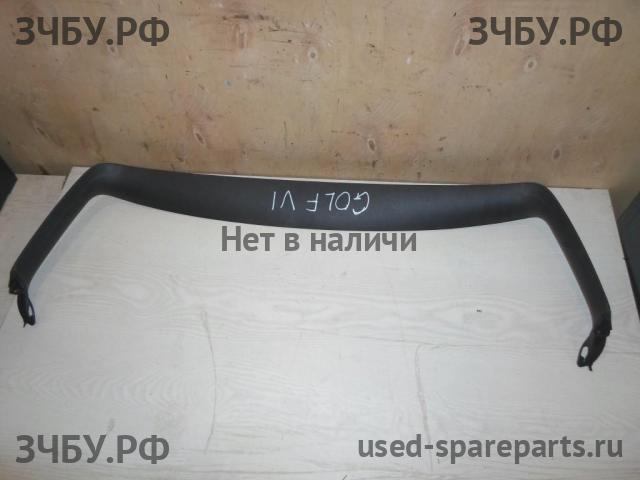 Volkswagen Golf 4 Обшивка двери багажника