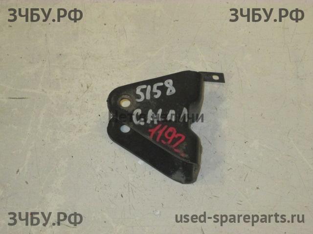 Mitsubishi Galant 8 (EA, EC) Кронштейн крепления КПП