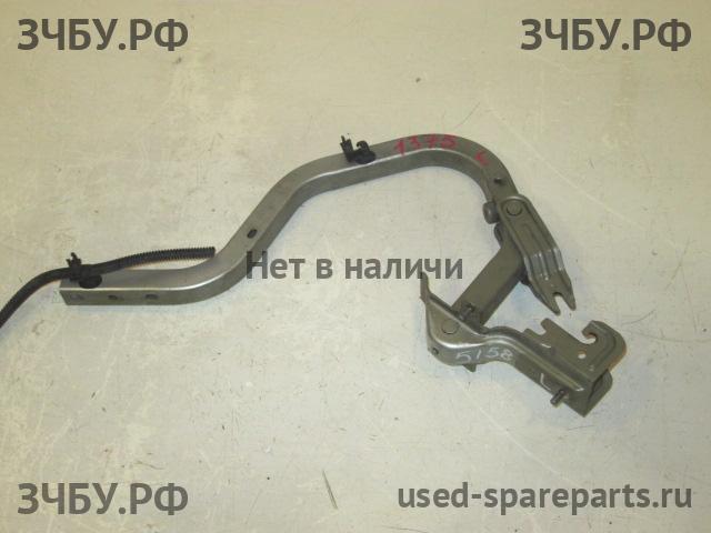 Mitsubishi Galant 8 (EA, EC) Петля крышки багажника левая