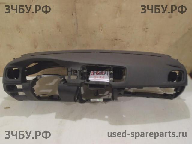 Volvo S60 (2) Торпедо