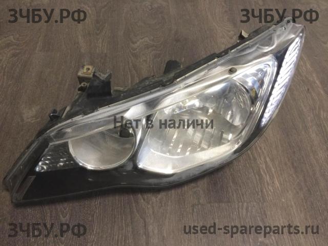 Honda Civic 8 (4D) Фара левая