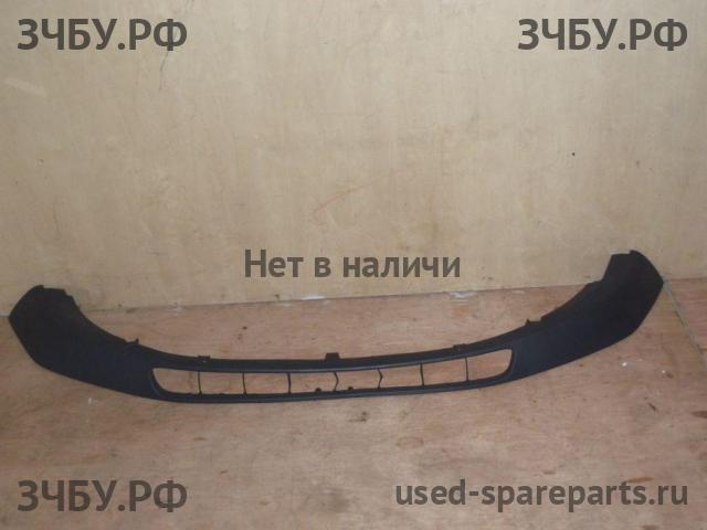 Ford Focus 2 Стекло двери задней левой
