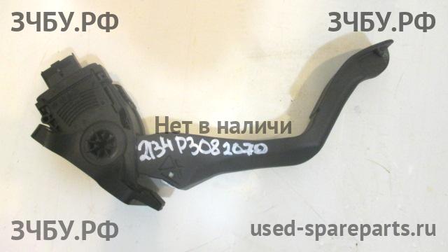 Peugeot 308 Педаль газа