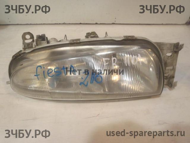 Ford Fiesta 4 Фара правая