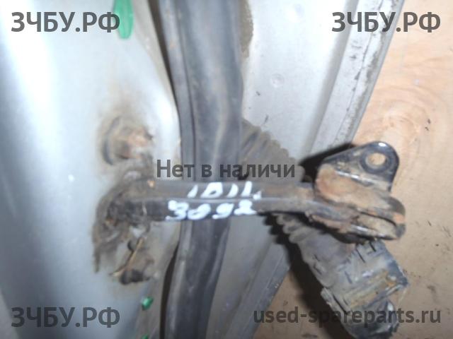 Chrysler Voyager/Caravan 4 Ограничитель двери