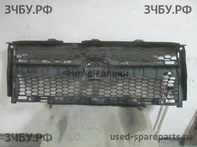 Toyota RAV 4 (3) Решетка радиатора