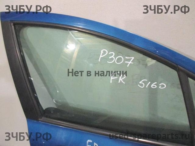 Peugeot 307 Стекло двери передней правой