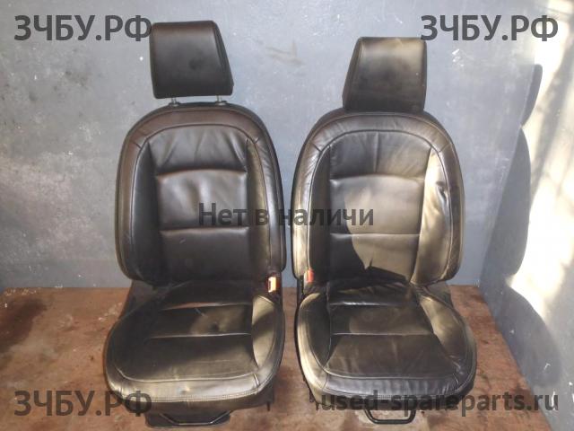 Nissan Qashqai (J10) Сиденья (комплект)