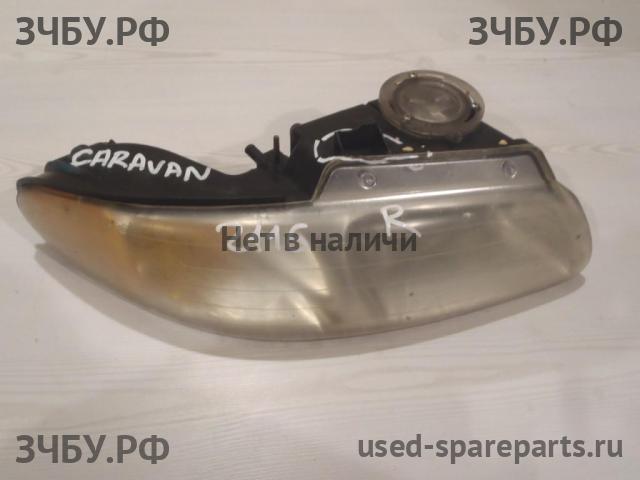 Chrysler Voyager/Caravan 3 Фара правая