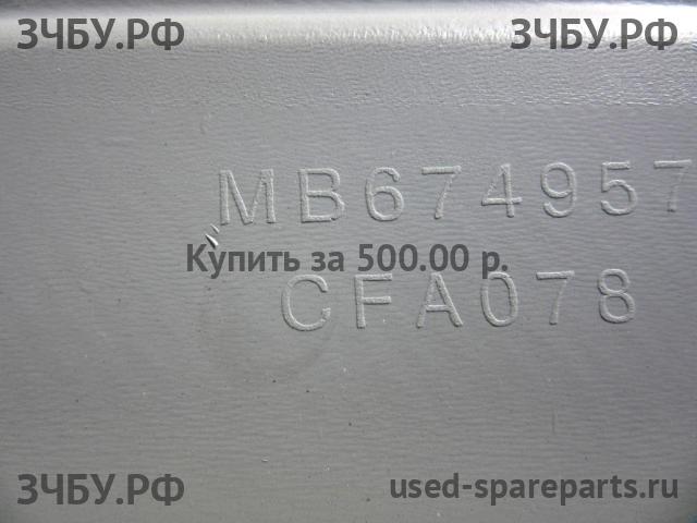 Mitsubishi Pajero/Montero 2 Накладка двери передней левой