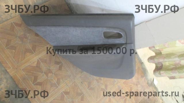 Hyundai Sonata 5 Обшивка двери задней левой