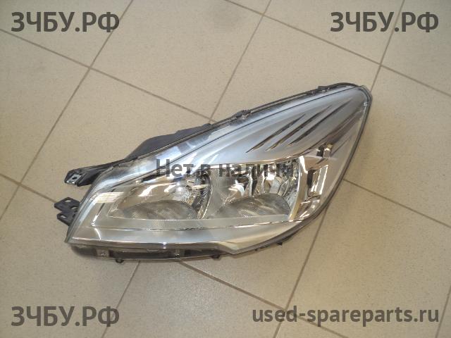 Ford Kuga 2 Фара левая