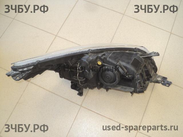 Ford Kuga 2 Фара левая