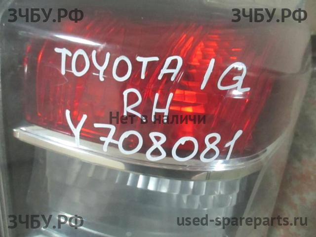 Toyota iQ Фонарь правый