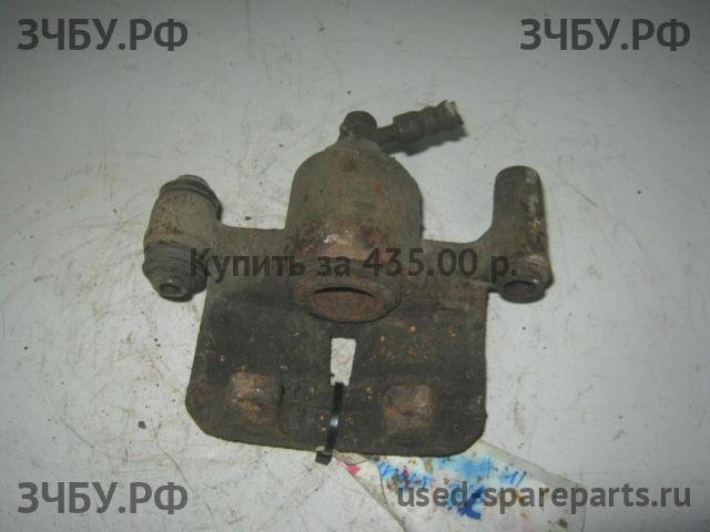 Lexus RX (1) 300 Суппорт задний левый (в сборе со скобой)