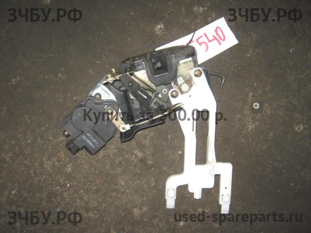 Hyundai Santa Fe 1 (SM) Замок двери задней левой