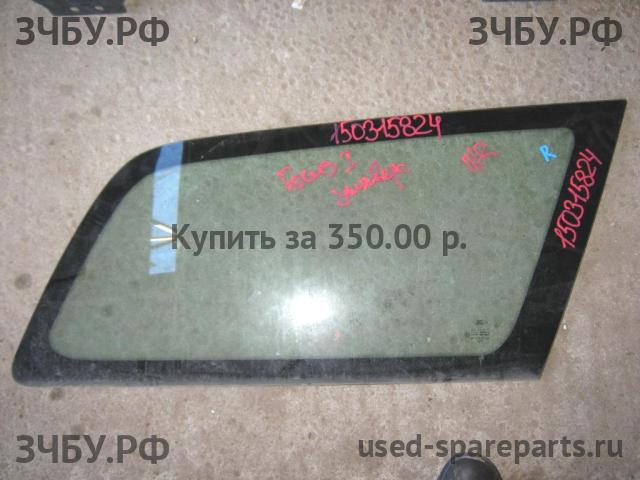 Ford Focus 1 Стекло кузовное глухое правое