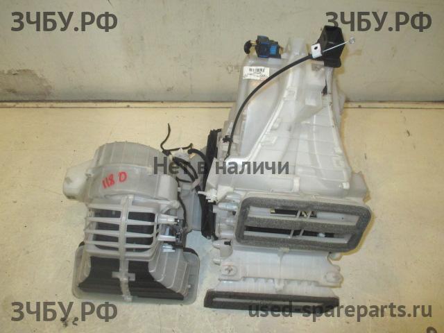 Fiat Grande Punto Корпус отопителя (корпус печки)