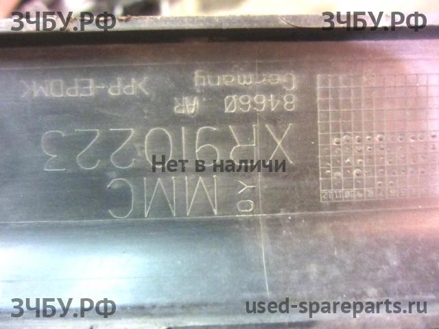 Mitsubishi Carisma (DA) 2000-> Накладка заднего бампера