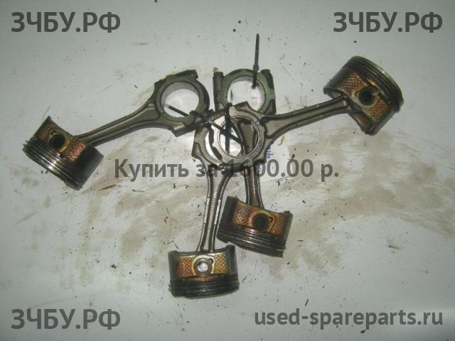 Toyota Corolla (E12) Поршень с шатуном (комплект)