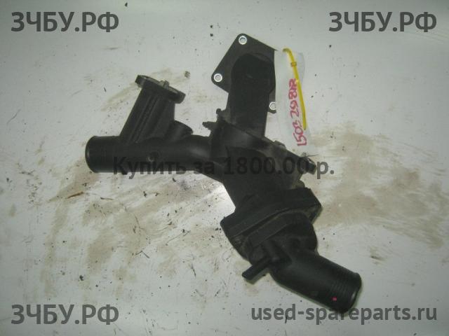Land Rover Range Rover Sport 1 Фланец двигателя системы охлаждения