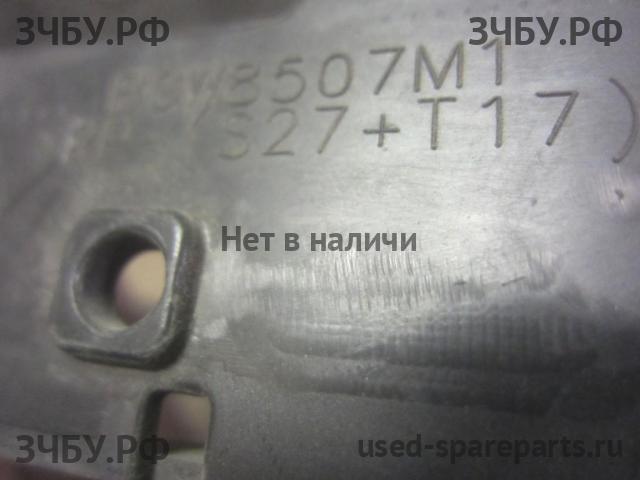Mazda 3 [BL] Решетка радиатора