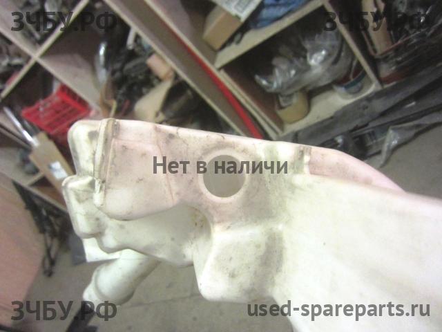 Mazda 3 [BK] Бачок омывателя лобового стекла