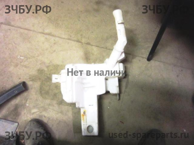 Mazda 3 [BK] Бачок омывателя лобового стекла