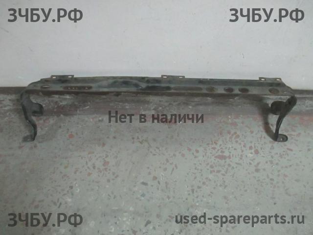 Ford Focus 2 Балка подрадиаторная